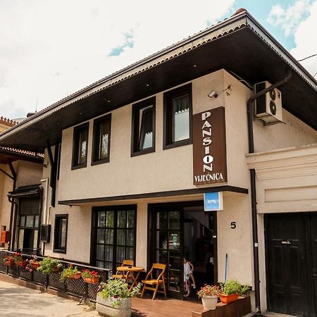 Bed And Breakfast Vijecnica Szarajevó Kültér fotó