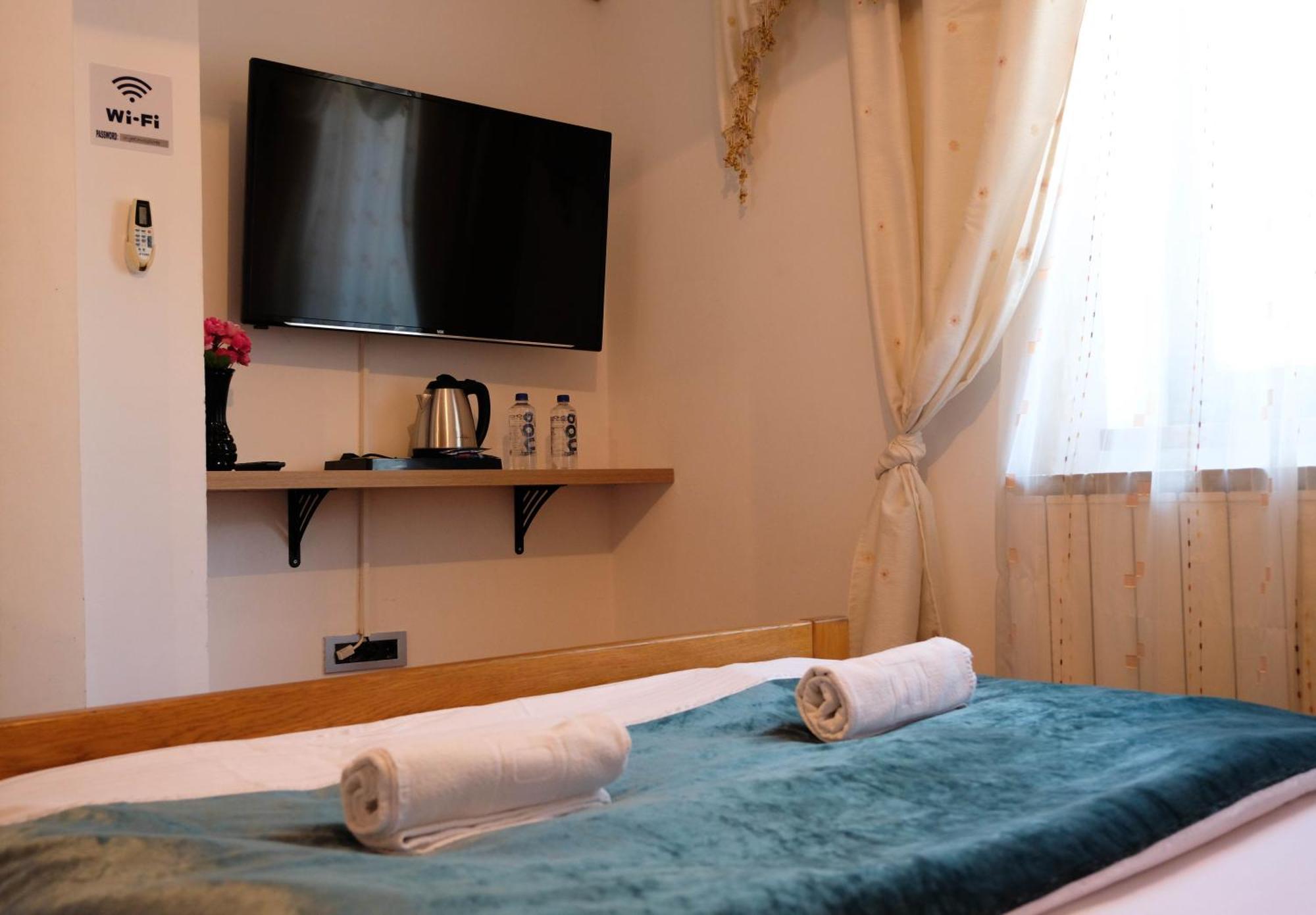 Bed And Breakfast Vijecnica Szarajevó Kültér fotó
