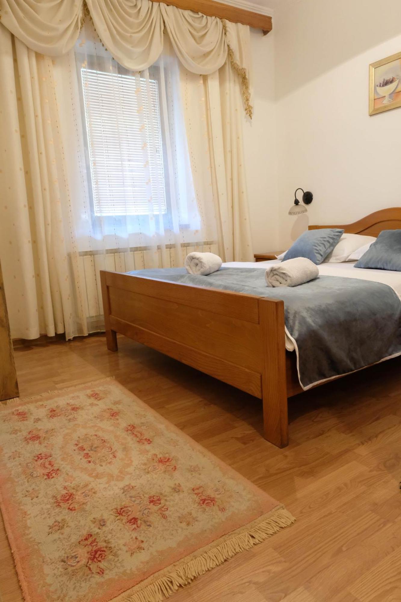 Bed And Breakfast Vijecnica Szarajevó Kültér fotó