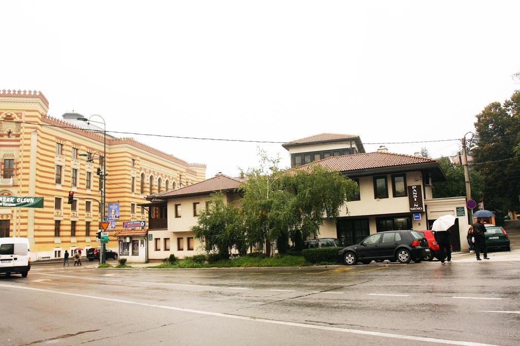 Bed And Breakfast Vijecnica Szarajevó Kültér fotó